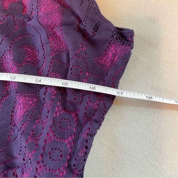 Lace Dress Pink Purple Knit Overlay Size M - Picture 6 of 9